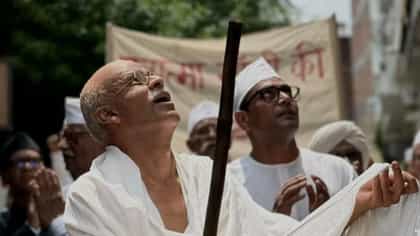 ফের বড়পর্দায় মহাত্মা গান্ধীর জীবন, অভিনেতাকে চিনতে পারছেন?