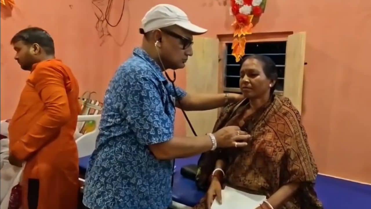 Free Medical Treatment: একদম ফ্রি-তে রোগী দেখবেন ডাক্তাররা! বাংলায় চালু নতুন পরিষেবা, কারা পাবেন সুযোগ?