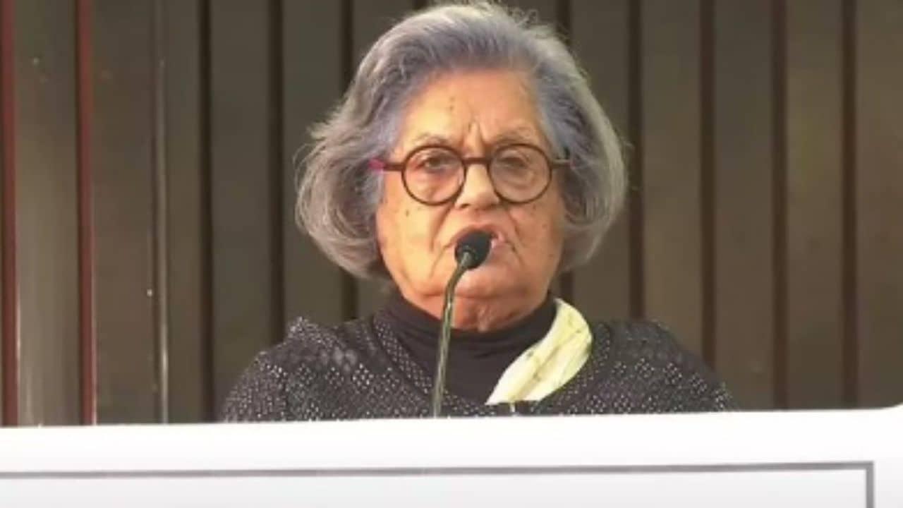 Indira Jaising:মহিলা বিচারকরাও যৌন হেনস্থার শিকার হচ্ছেন, আইটেম ডান্সের উদাহরণ তুলে ভয়ঙ্কর অভিযোগ তুললেন আইনজীবী