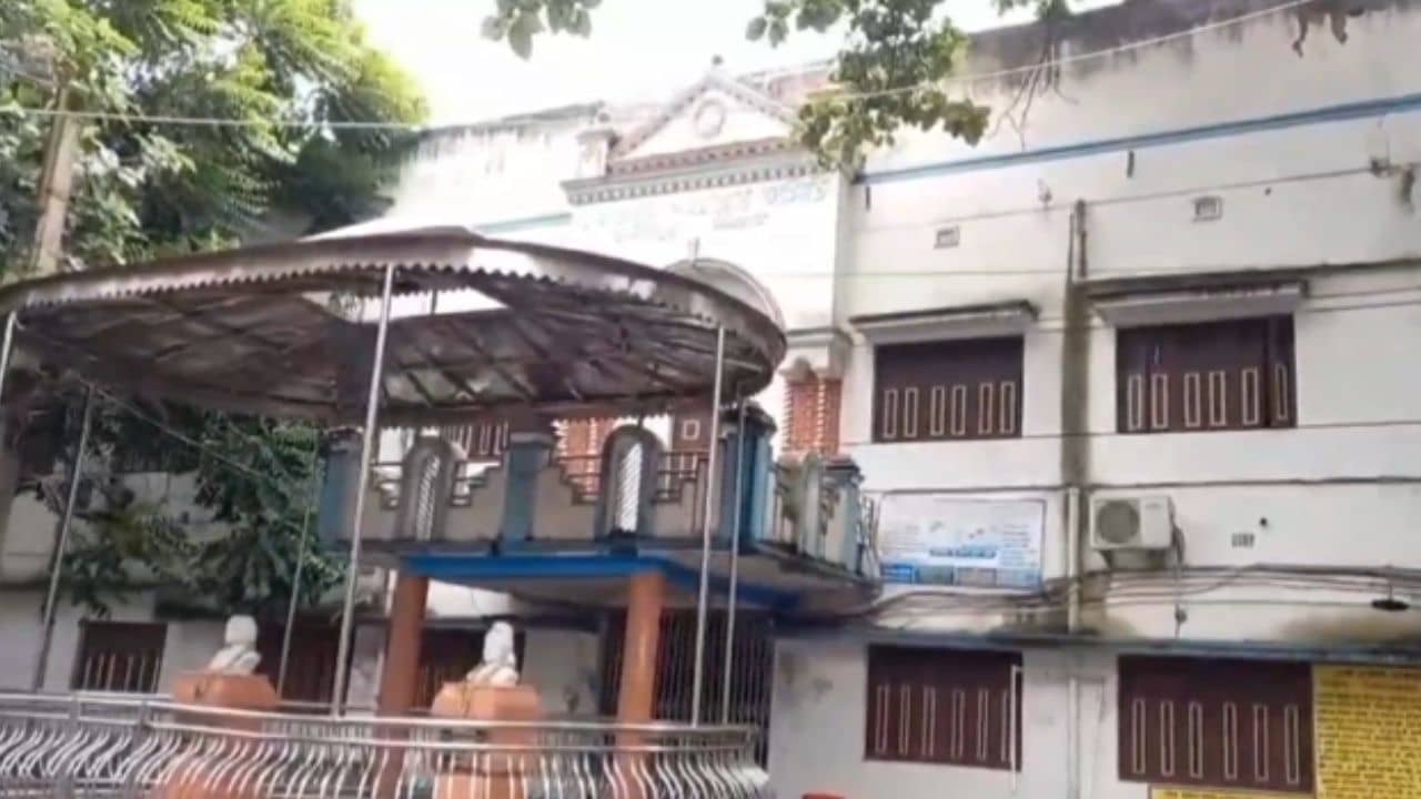 Jamalpur MLA: চার জনের বায়োডাটা পাঠান..., বিধায়কের কাছে ফোন স্টেট ব্যাঙ্কের অফিসারের, তারপরই...
