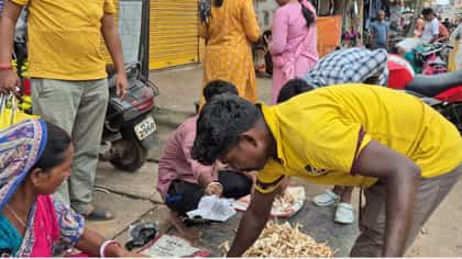 পুজোর আগে বাজার কাঁপাচ্ছে দুগ্গা ছাতু