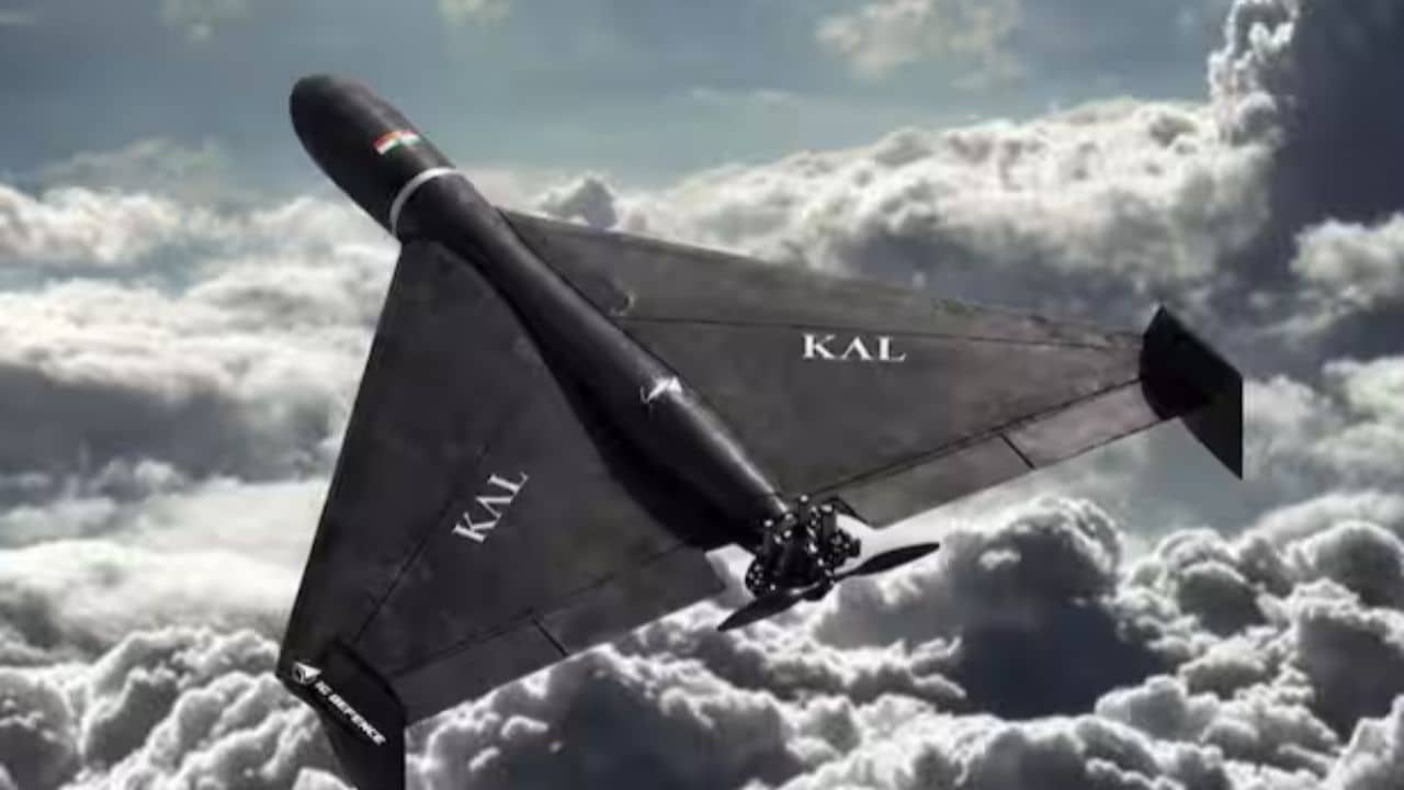 KAL Attack Drone: ছোটে ঘণ্টায় ২০০ কিলোমিটার স্পিডে! অব্যর্থ আঘাত হানতে পারে পাকিস্তানের শেষ প্রান্ত পর্যন্ত, কতটা শক্তিশালী ভারতের দূরপাল্লার KAL