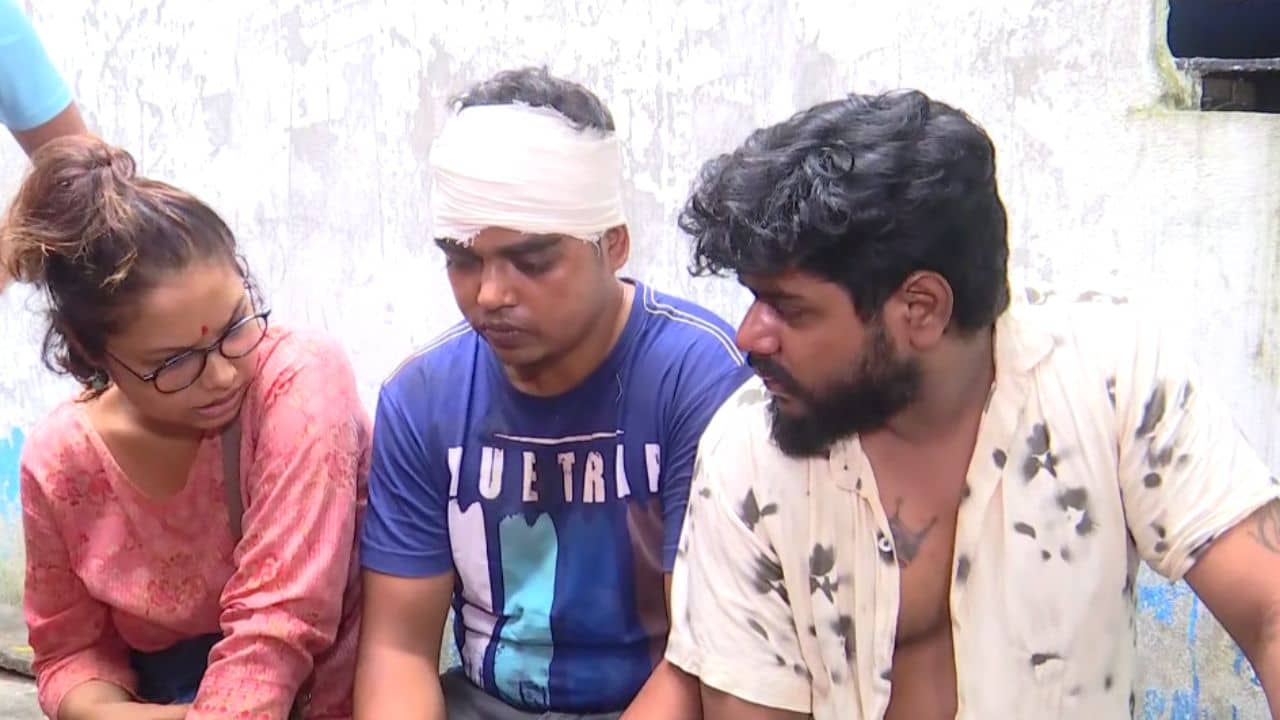 BJP Leaders Attacked: যুগলের বচসা থামাতে গিয়ে পাল্টা উড়ে এল আধলা ইট, ফাটল মুখ, খাস কলকাতায় গভীর রাতে আক্রান্ত দুই বিজেপি নেতা!