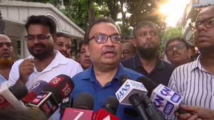 ভবানীভবনে পৌঁছতেই পুলিশের সঙ্গে বচসা, গেটেই আটকে দেওয়া হল কুণালকে
