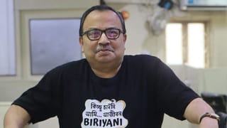 Kunal Ghosh: ‘আপনি এলিয়েন দেখেছেন?’ পুলিশকেই পাল্টা প্রশ্ন, থানায় গিয়ে উপন্যাসের প্লট বুঝিয়ে এলেন কুণাল