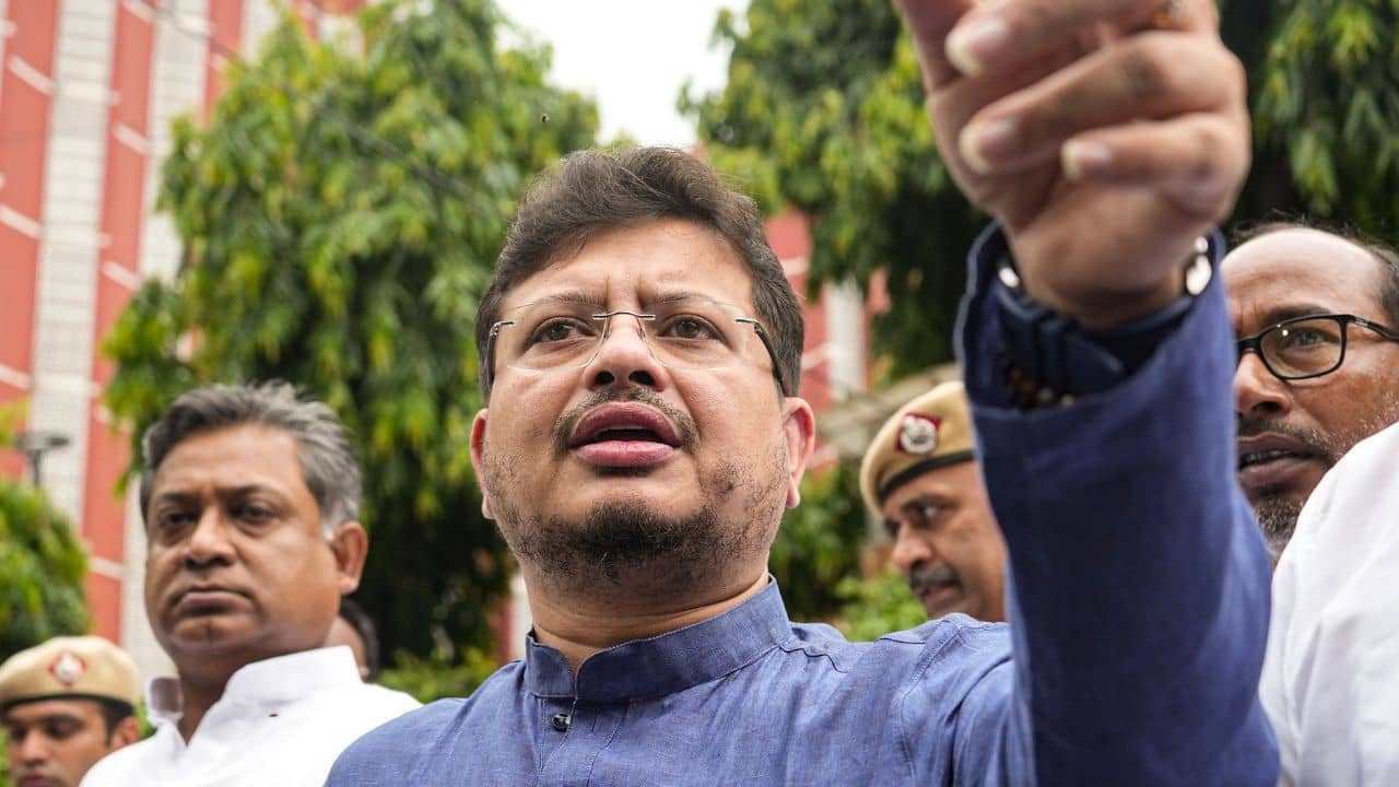 Ritabrata Banerjee: দীর্ঘজীবী হোক..., জোড়াফুল ফ্রিজ হতে মধ্যরাতে বার্তা ঋতব্রতর