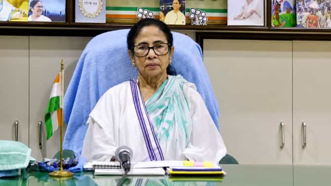 ঘোষণাই সার, নন্দীগ্রাম ছাড়তে চান, মুখ থুবড়ে পড়ল মমতার প্রস্তাব