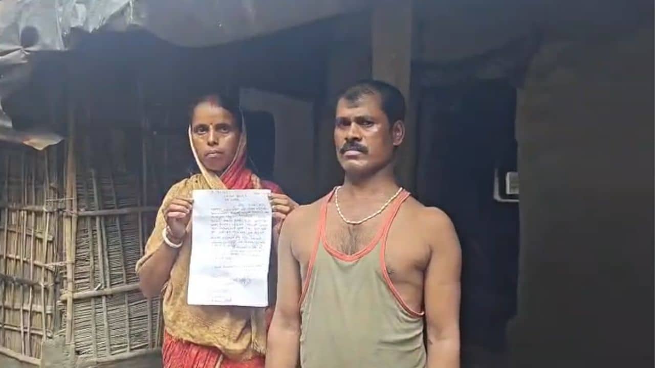 Malda News: টাকা দিলে তবেই হবে সমীক্ষা, পালাবদলের পরও পঞ্চায়েতে তৃণমূলের দাদাগিরি, আবাস যোজনা থেকে বঞ্চিত হচ্ছেন বিজেপি কর্মীরাই?