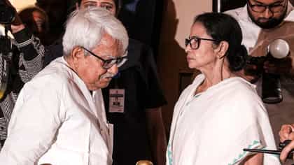 বিমান বসুকে বার্তা মমতার, পৌঁছে দিলেন খোদ কুণাল! কী লিখলেন?