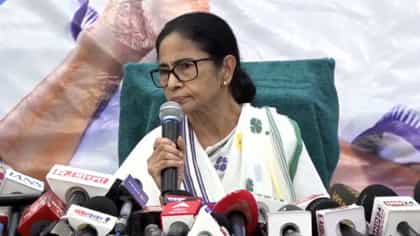 সব চোর-ডাকাত, গদ্দাররা প্রমাণ করল তৃণমূলকে ভালবাসে না: মমতা