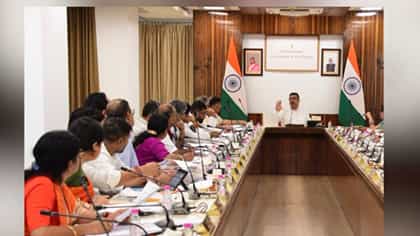 'এবার দফতরে বসে কাজ করুন', অগ্নিমিত্রা ও শারদ্বতকে নির্দেশ শুভেন্দুর