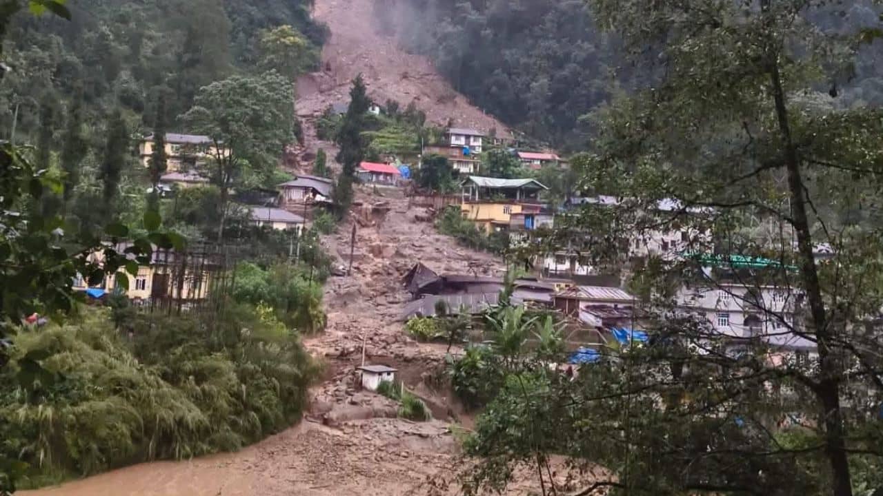Sikkim Landslide: রিম্বিতে ধস, নেমে আসছে কাদার স্রোত! পরিস্থিতি খারাপ, বলছেন মুখ্যমন্ত্রী