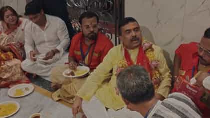 ইলিশ, ভেটকি-সহ পাঁচ রকম মাছ দিয়ে মা কালীকে ভোগ নিবেদন মুখ্যমন্ত্রীর