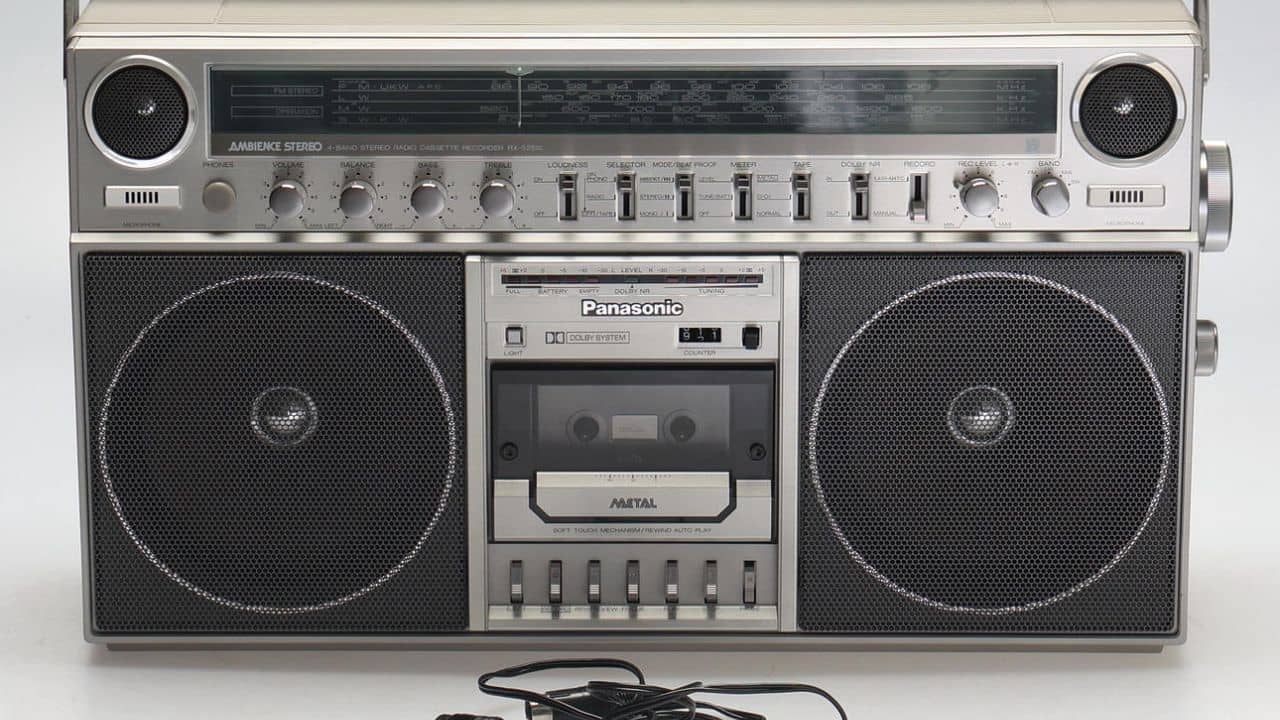 Tape Recorder Bengali Meaning: রেডিয়োর বাংলা বেতার, টেপ রেকর্ডারের বাংলা জানেন?