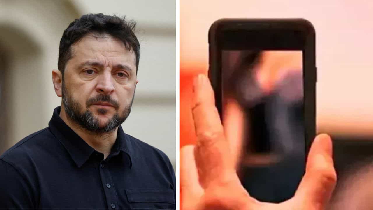 Ukraine porn industry: রাশিয়ার সঙ্গে যুদ্ধ চালাতে এবার পর্নোগ্রাফির বাজার খুলে দিচ্ছে জেলেনস্কি সরকার Ukraine porn industry: রাশিয়ার সঙ্গে যুদ্ধ চালাতে এবার পর্নোগ্রাফির বাজার খুলে দিচ্ছে জেলেনস্কি সরকার