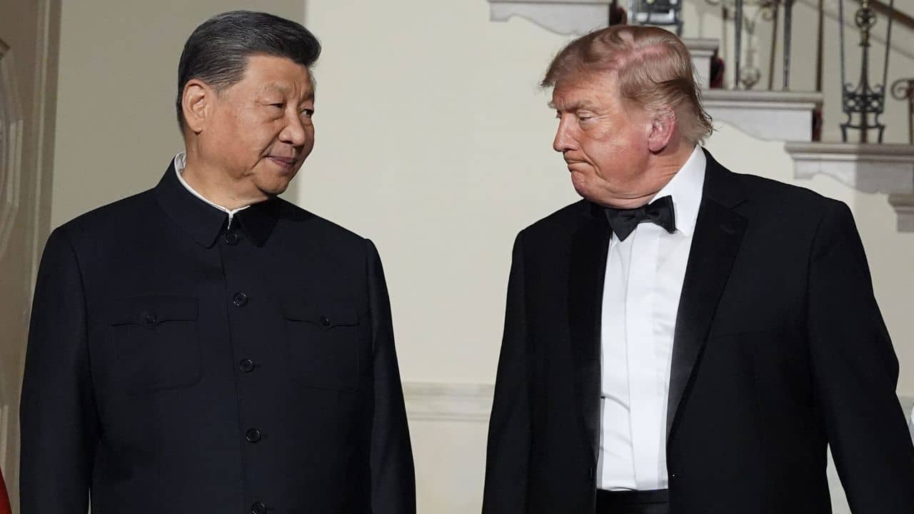 Donald Trump-Xi Jinping: মানুষের নিয়ন্ত্রণ থাকে এমন AI তৈরি করতে হবে, ট্রাম্পকে পাশে নিয়ে কেন বললেন জিনপিং? কীসের চিন্তা কুড়ে খাচ্ছে?