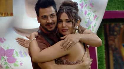 বিগ বসের ঘরে পা রেখেই রাজবীরকে সাবধান করলেন অনুষ্কা! নিশানায় কে?