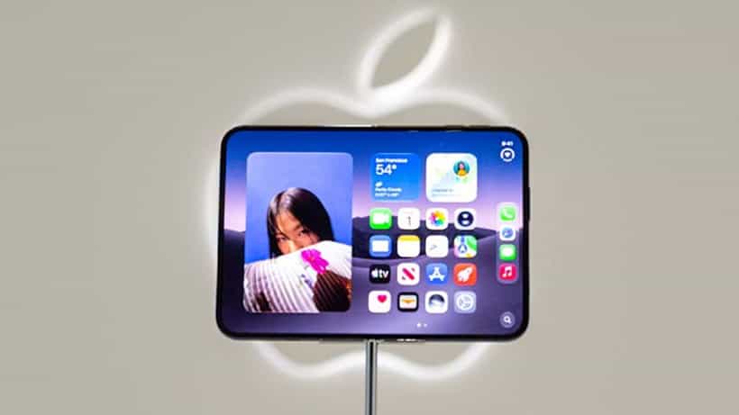 iPhone Duo: প্রথমবার বাজারে Foldable ফোন আনল অ্যাপল! দাম কত? কী কী ফিচার আছে জানেন?