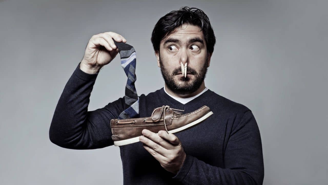 Shoe odor remedies: জুতো এবং মোজার দুর্গন্ধ চুটকিতে দূর হয়ে যাবে! জাস্ট করে ফেলুন এটা