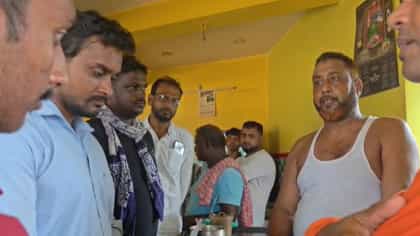 মালিক হিন্দু না মুসলিম লিখে দিতে হবে দোকানে, জারি ফতোয়া
