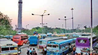 Kolkata Traffic: ঘোরানো হবে গাড়ি, ঢুকতে দেওয়া হবে না এইসব রাস্তায় পুজোর আগেই যান নিয়ন্ত্রণ কলকাতায়