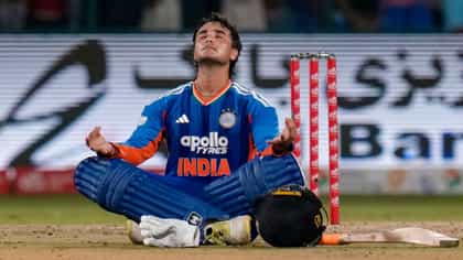 আফগানদের বিরুদ্ধে ৩০ বলে শতরান, তাও কেন একে নন অভিষেক?