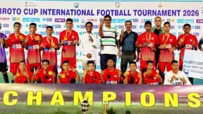 ২৯ বছর পর সুব্রত কাপ বঙ্গে, ফুটবলারদের শুভেচ্ছা জানালেন মুখ্যমন্ত্রী!