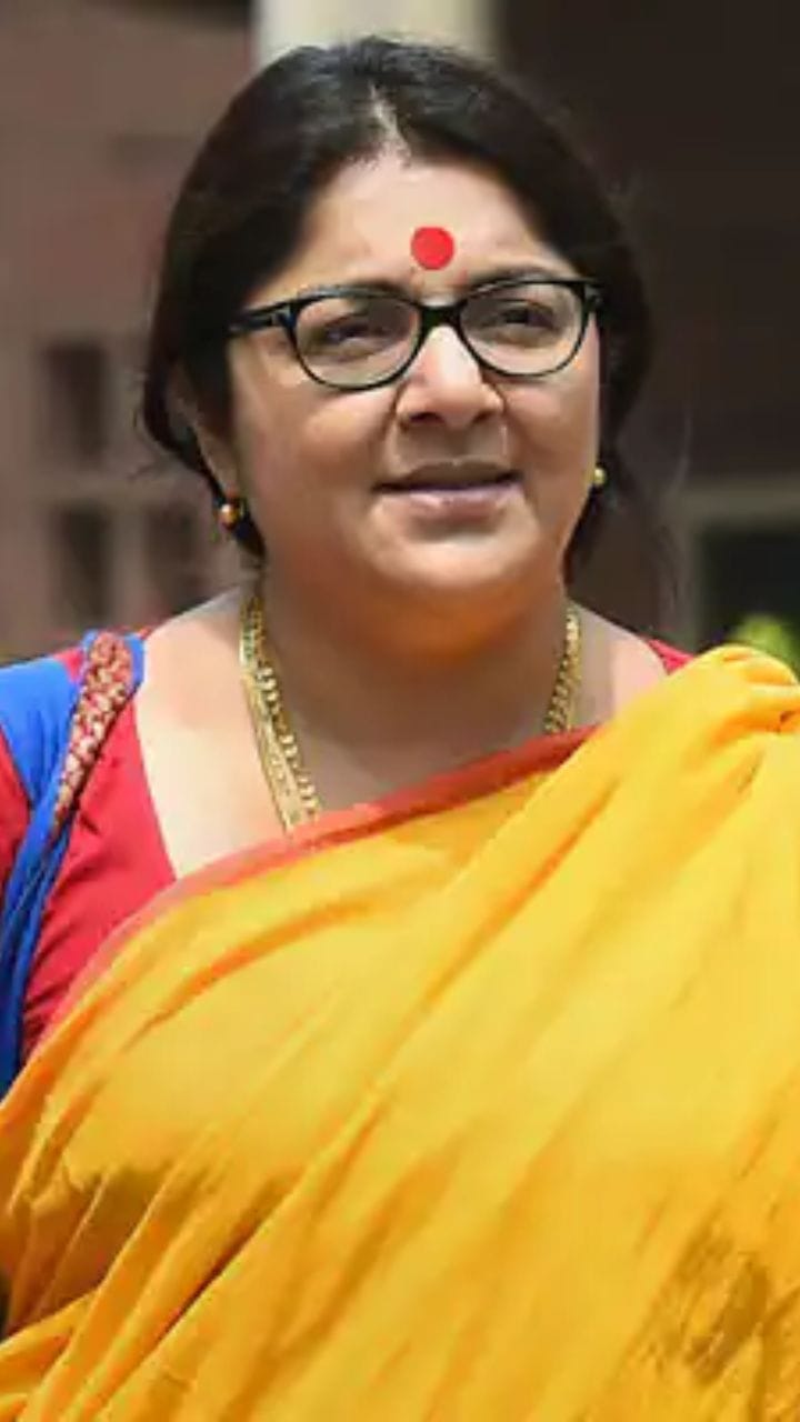 মোদীর জন্মদিনে কী বার্তা লকেটের?