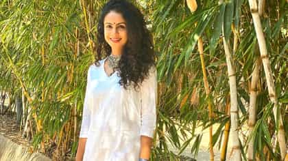 নেপাল বিপর্যয় পেরিয়ে দেশে ফিরলেন মানসী পারেখ