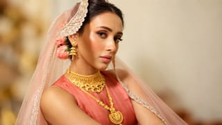Mimi Chakraborty: টলিপাড়ার বড় খবর! এবার কি সাত পাকে বাঁধা পড়তে চলেছেন মিমি চক্রবর্তী?