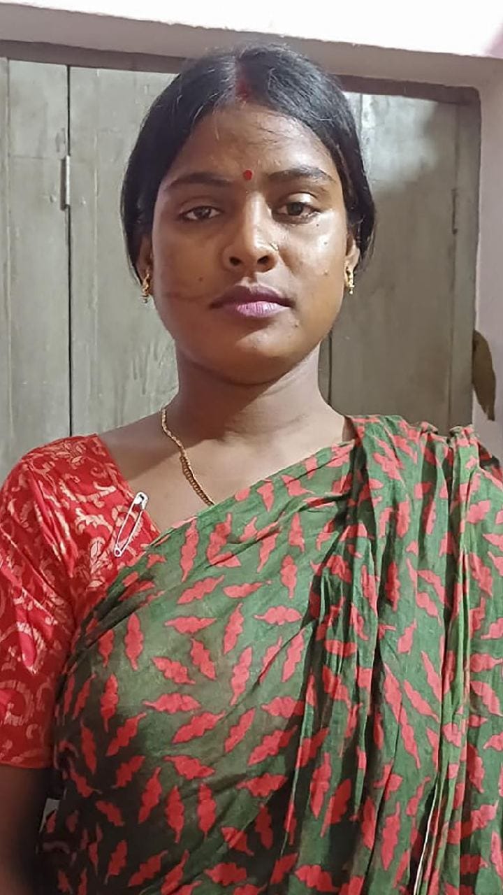 'আমি পড়াশোনা জানি না বলে, আমাকে অপমান করে'
