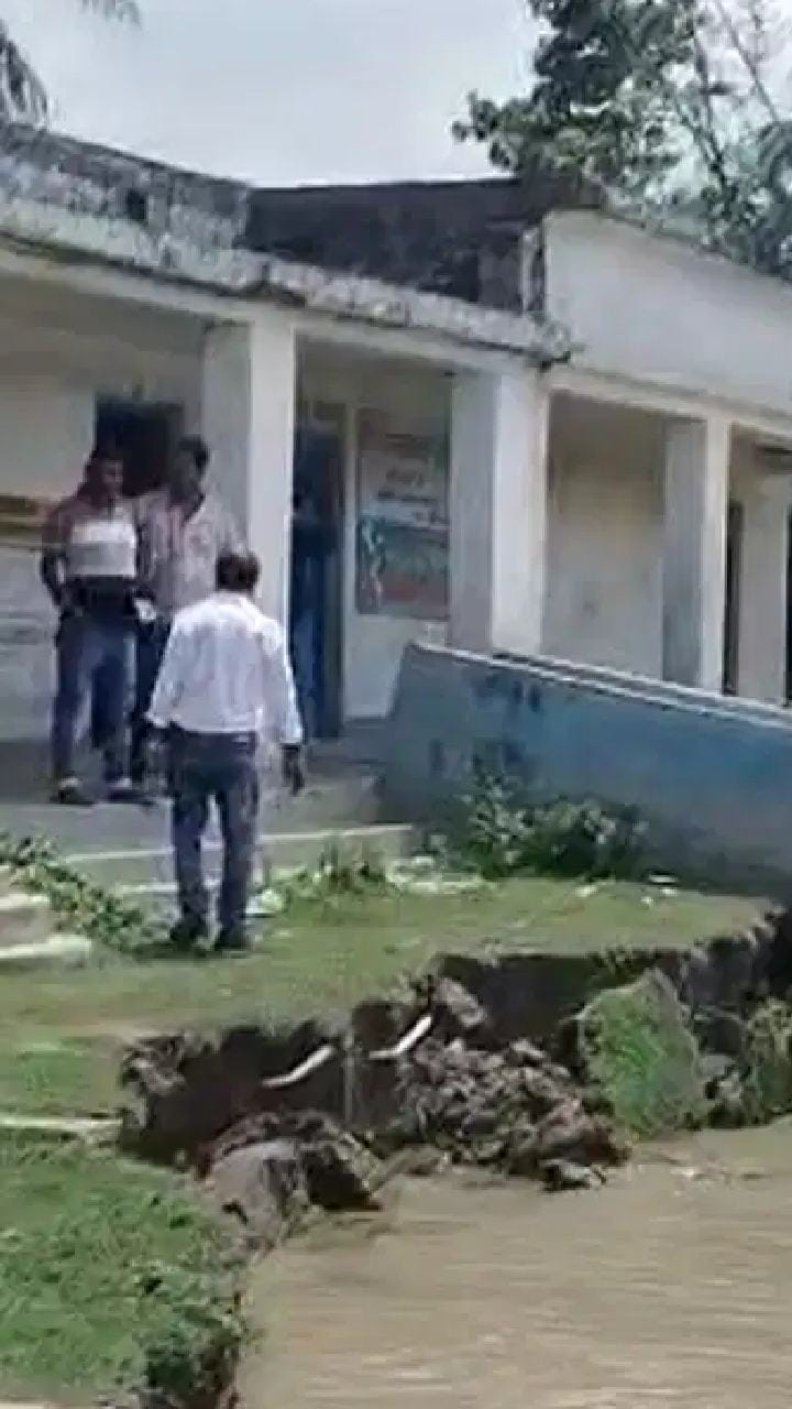 পড়ুয়া শূন্য স্কুল নিয়ে কী ভাবনা সরকারের?