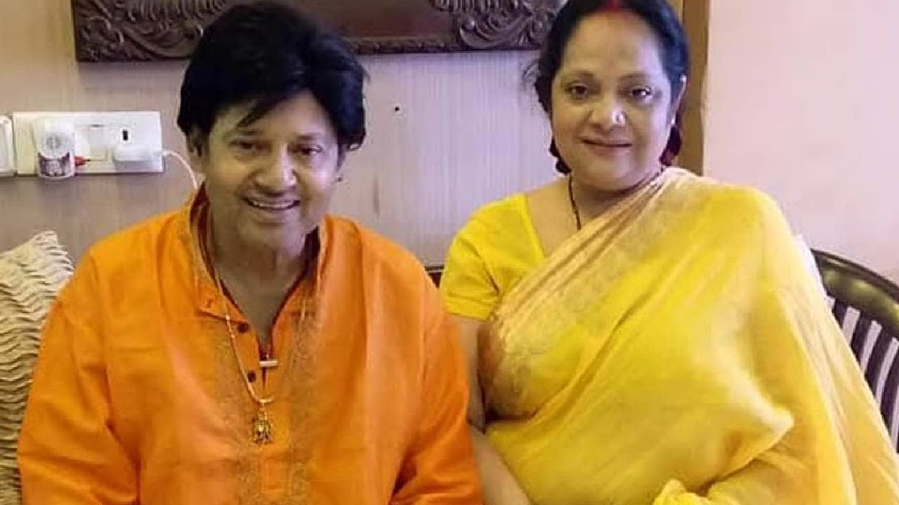 Tapas Paul Birthday: ‘ভুল মানুষকে বিশ্বাস করে মাশুল দিয়েছ’, তাপসের জন্মদিনে আক্ষেপ স্ত্রী নন্দিনীর