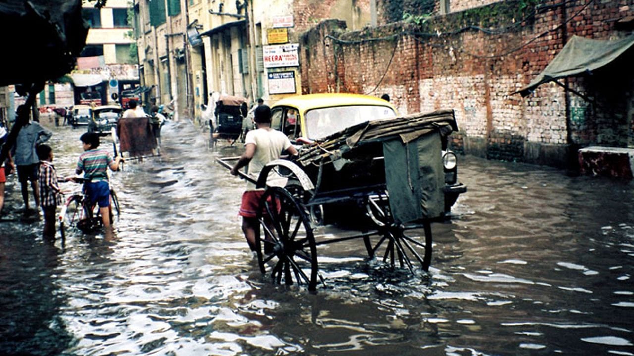 Weather Update: রোদ উঠলেও মহাবিপদ! জারি হলুদ সতর্কতা