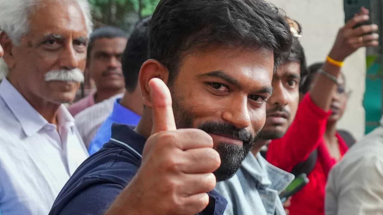 Abhijit Dipke: শান্তি বিঘ্নিত করা যাবে না, দিতে হবে মুচলেকা, শর্তসাপেক্ষে অভিজিতকে জামিন দিল দিল্লির আদালত Abhijit Dipke: শান্তি বিঘ্নিত করা যাবে না, দিতে হবে মুচলেকা, শর্তসাপেক্ষে অভিজিতকে জামিন দিল দিল্লির আদালত