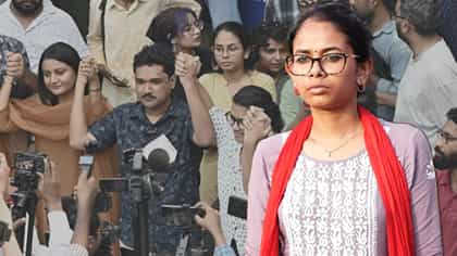 ট্রেন-বাস বন্ধ করে আন্দোলন থামানো যাবে না: ঐশী