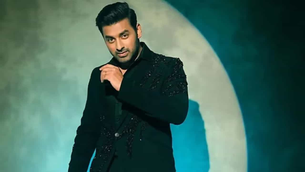 Ankush Hazra: জানেন প্রথম রোজগার করা টাকা দিয়ে কী করেছিলেন অঙ্কুশ? কত পেয়েছিলেন? Ankush Hazra: জানেন প্রথম রোজগার করা টাকা দিয়ে কী করেছিলেন অঙ্কুশ? কত পেয়েছিলেন?