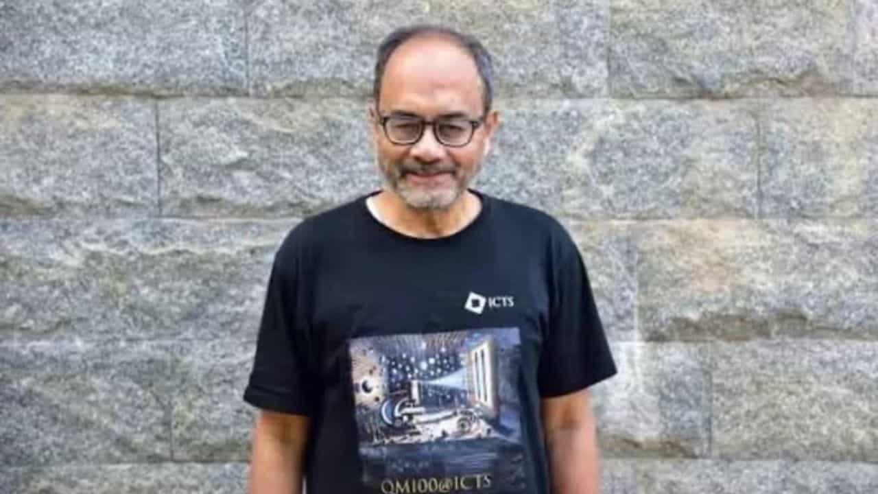 Ashoke Sen: কলকাতার সঙ্গে নাড়ির টান, প্রথম ভারতীয় হিসেবে অস্কার ক্লেইন পদক জিতে গড়লেন ইতিহাস! কে এই অশোক সেন? Ashoke Sen: কলকাতার সঙ্গে নাড়ির টান, প্রথম ভারতীয় হিসেবে অস্কার ক্লেইন পদক জিতে গড়লেন ইতিহাস! কে এই অশোক সেন?