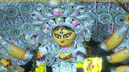 থিম নয়, ওপার বাংলার স্মৃতিতে দুর্গাপুজো আজাদগড়ে