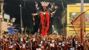 এবার আর রাস্তায় নয়,বামা কালীর নাচের স্থান বদল