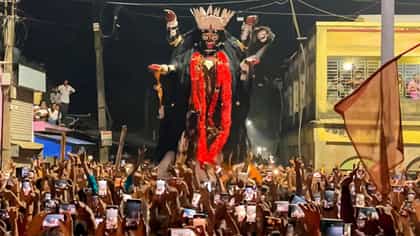 এবার আর রাস্তায় নয়,বামা কালীর নাচের স্থান বদল