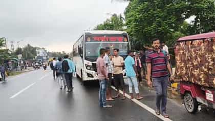 অনির্দিষ্টকালের জন্য কর্মবিরতির ডাক বাস চালকদের