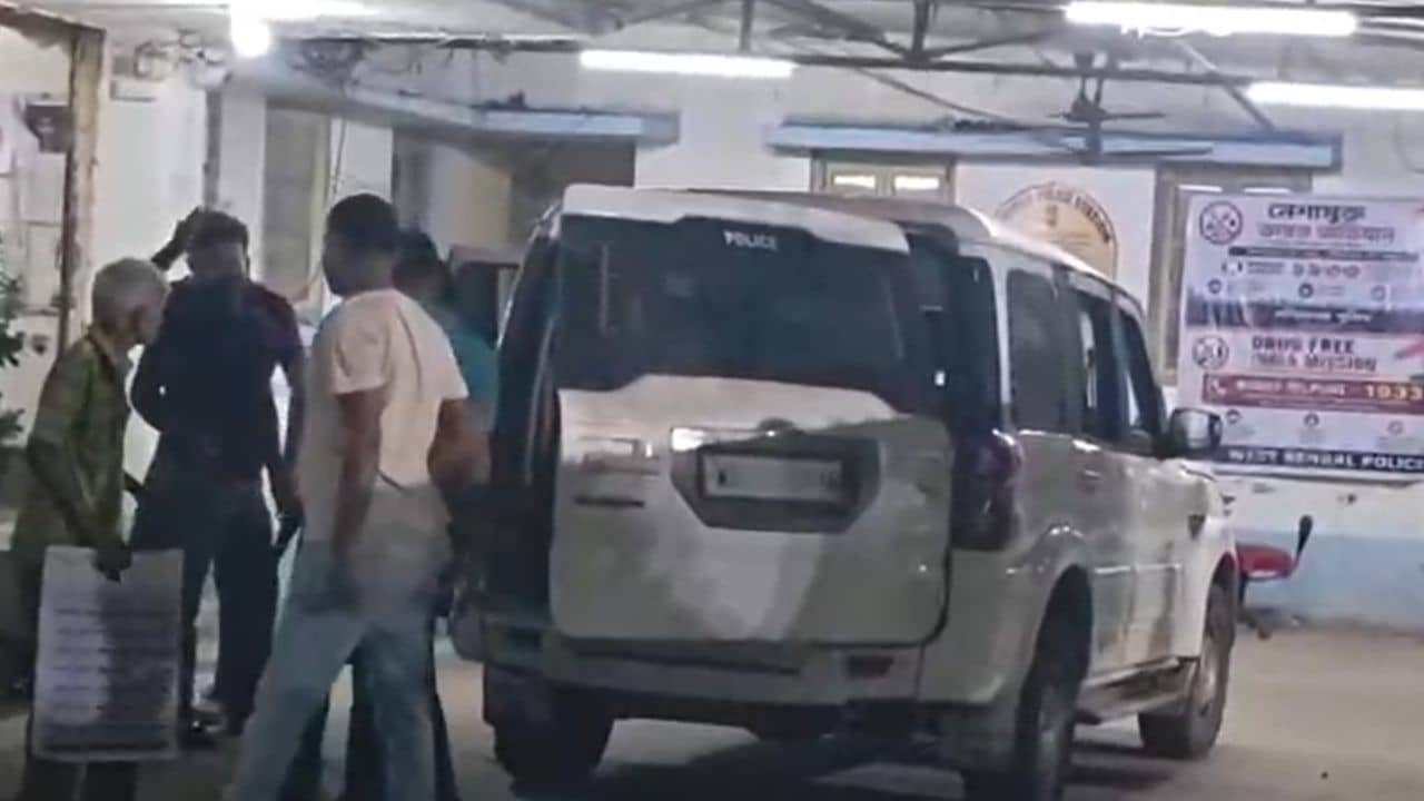 Canning Crime: সামাজিক অবক্ষয়! কার্টুন দেখানোর অছিলায় দুই নাবালিকাকে ধর্ষণ, ১৮ পেরোয়নি অভিযুক্তরাও!