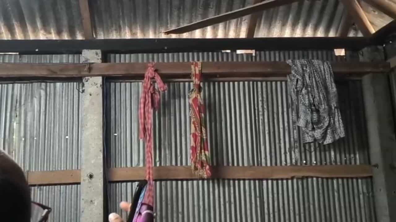 Dhupguri: ঘরের উপর ঝুলছে ওড়না, কোণায় পড়ে দেহ, হাড়হিম ঘটনা ধূপগুড়িতে Dhupguri: ঘরের উপর ঝুলছে ওড়না, কোণায় পড়ে দেহ, হাড়হিম ঘটনা ধূপগুড়িতে