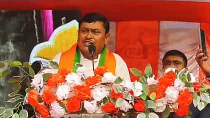 'এখনও অনেক আধিকারিক CPIM-এর সভায় গিয়ে ফেসবুকে লাইভ করছেন'