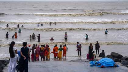 দিঘার সমুদ্রের ওপারে কী আছে জানেন...