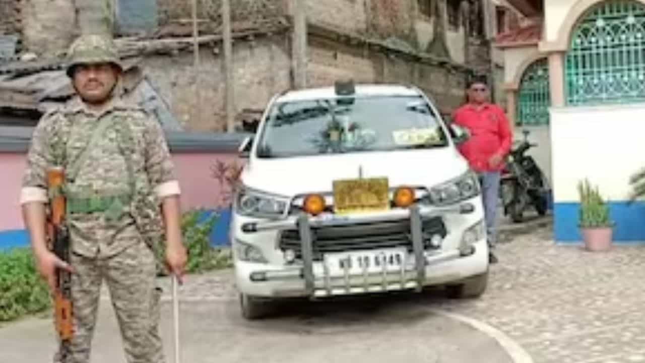 ED Raid: সুপারি পাচারের অভিযোগ, ব্যবসায়ীর বাড়িতে সাতসকালে ED ED Raid: সুপারি পাচারের অভিযোগ, ব্যবসায়ীর বাড়িতে সাতসকালে ED