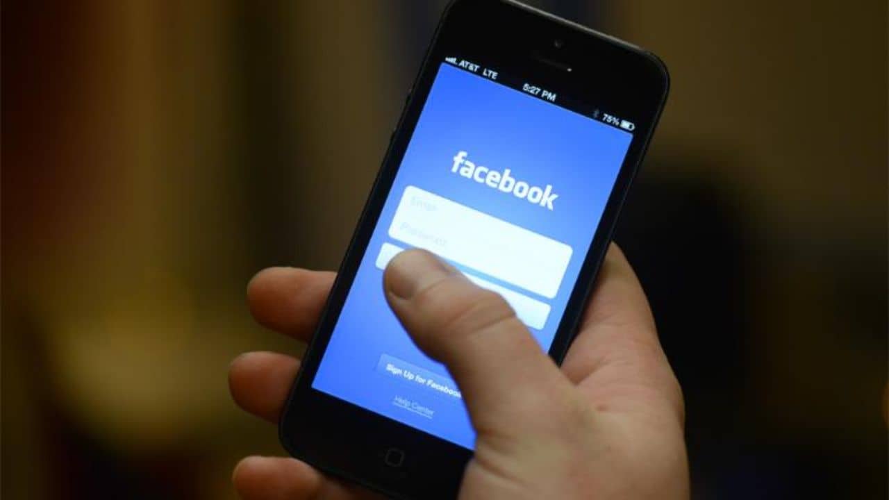 your Facebook Profile: মৃত্যুর পর আপনার ফেসবুক প্রোফাইলটির কী হবে তা আপনিই ঠিক করে দিতে পারবেন, কীভাবে জানেন?
