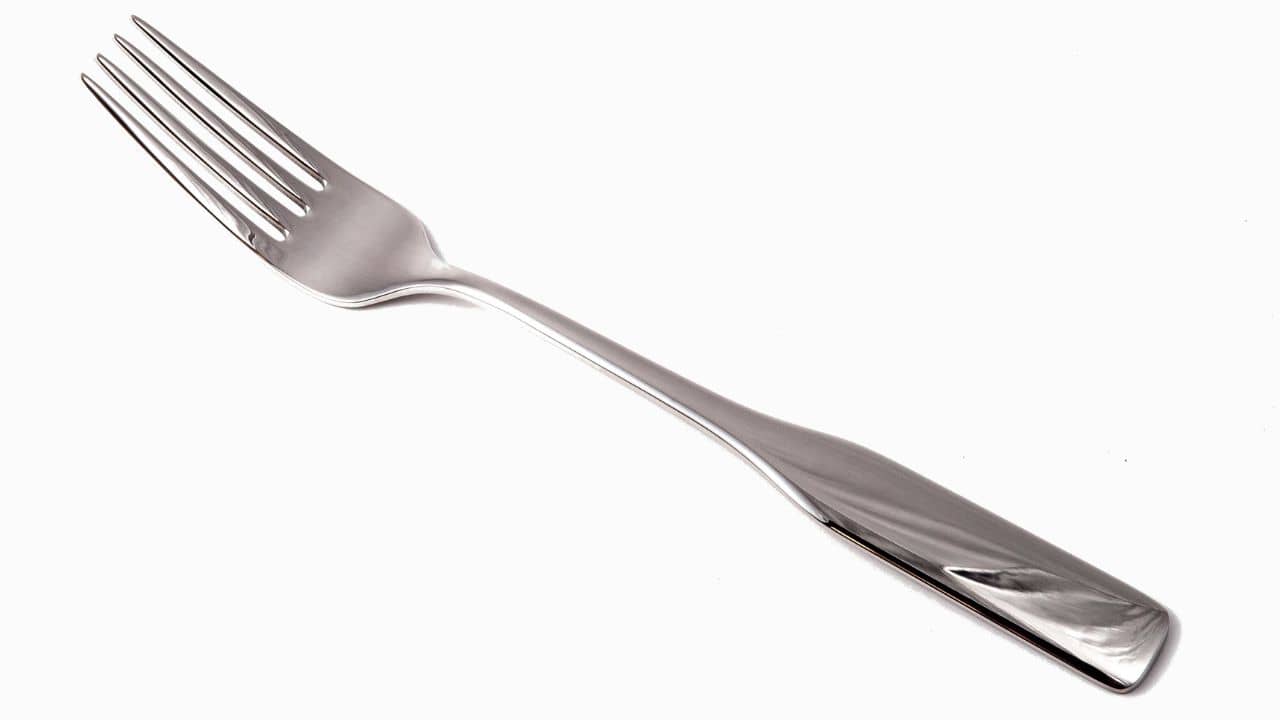 Fork Design: কাঁটাচামচে কেন চারটে কাঁটা থাকে, ভেবে দেখেছেন? কারণ জানলে অবাক হবেন
