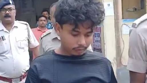 Gaighata Encounter: বন্দুক ছিনিয়ে পুলিশকে গুলি! বারুইপুরের পর এবার গাইঘাটাতেও এনকাউন্টার, মৃত্যু ধর্ষণে অভিযুক্তের